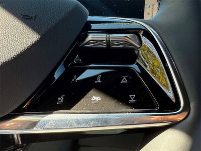 2025 Cadillac LYRIQ Luxury 1