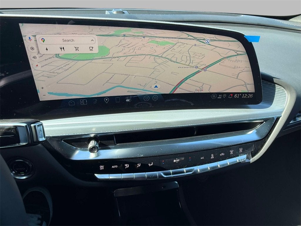 2025 Cadillac LYRIQ Luxury 1