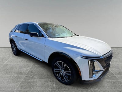 2025 Cadillac LYRIQ Luxury 1