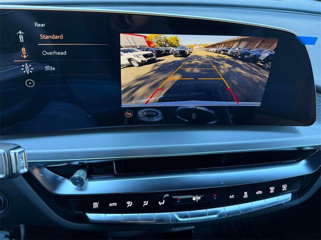 2025 Cadillac LYRIQ Luxury 1