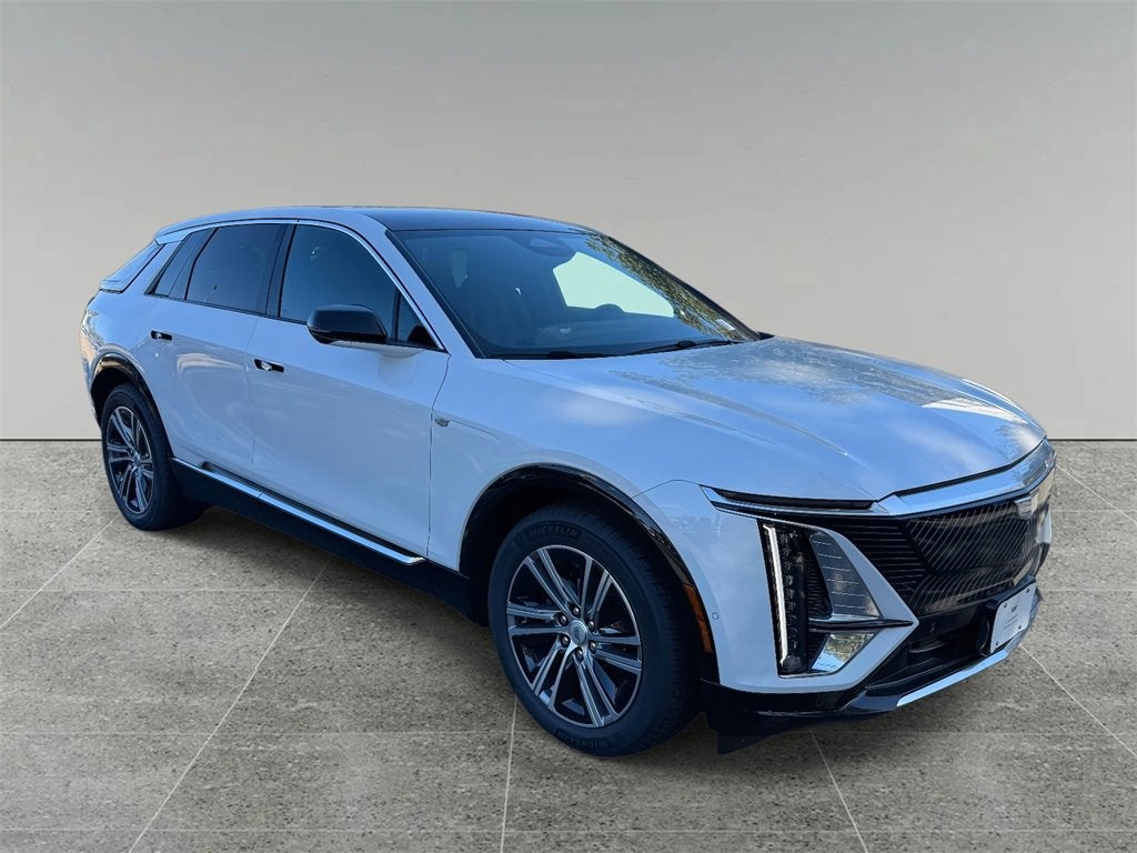 2025 Cadillac LYRIQ Luxury 1