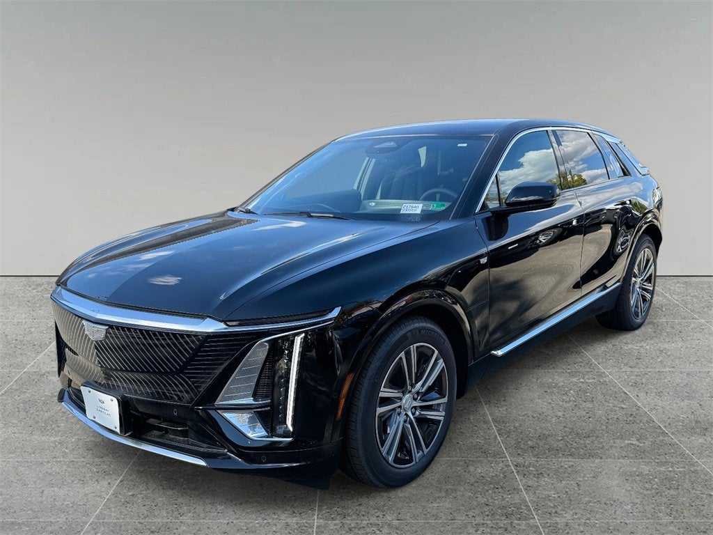 2025 Cadillac LYRIQ Luxury 1