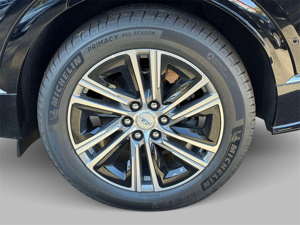 2025 Cadillac LYRIQ Luxury 1