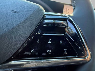 2025 Cadillac LYRIQ Luxury 1