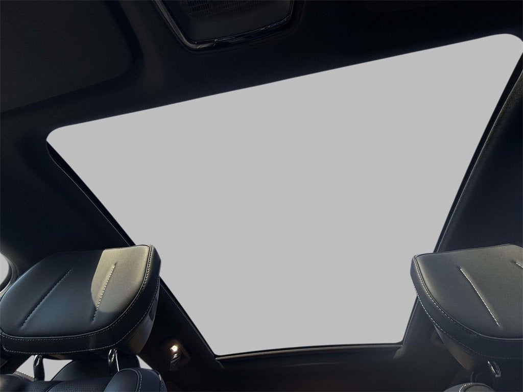 2025 Cadillac LYRIQ Luxury 1