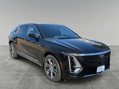 2025 Cadillac LYRIQ Luxury 1