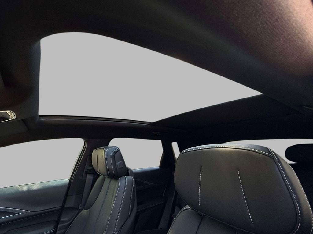 2025 Cadillac LYRIQ Luxury 1