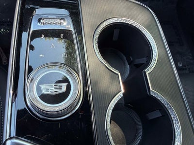 2025 Cadillac LYRIQ Luxury 1