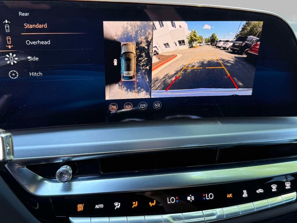2025 Cadillac LYRIQ Luxury 1