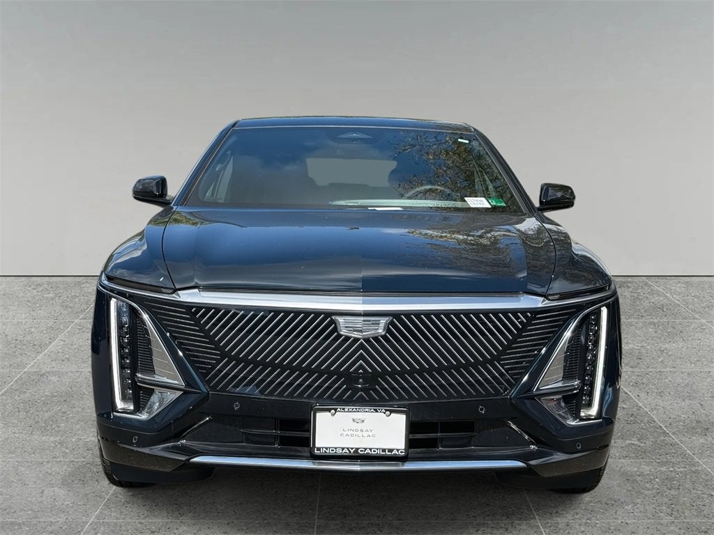 2025 Cadillac LYRIQ Luxury 1