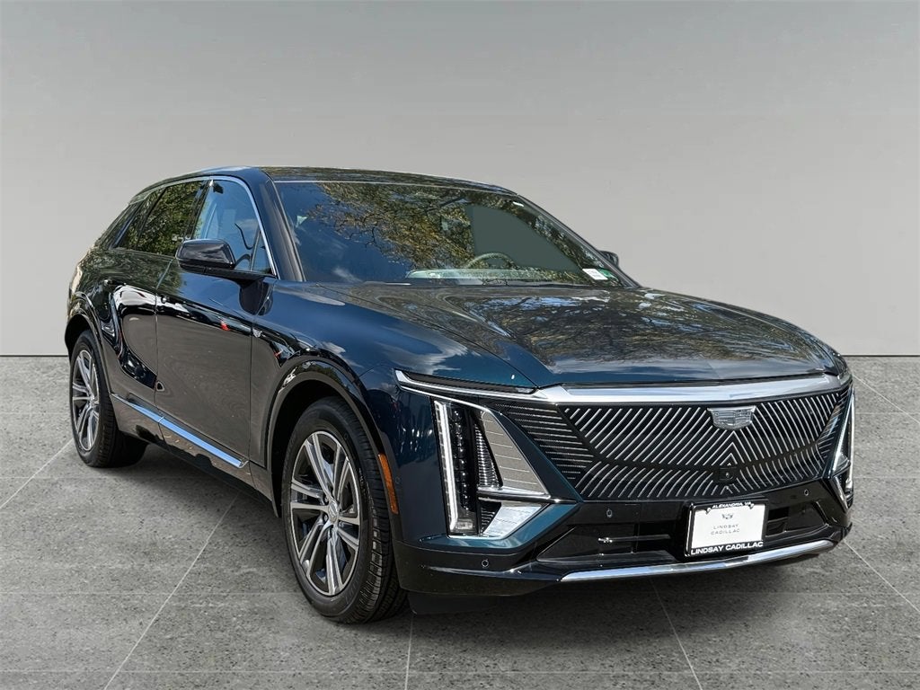 2025 Cadillac LYRIQ Luxury 1