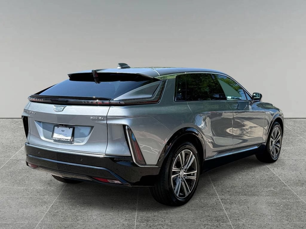 2024 Cadillac LYRIQ Luxury 1