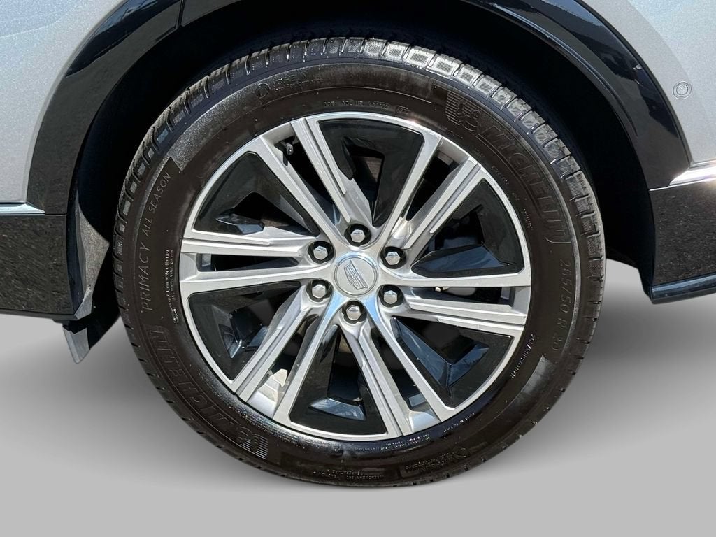 2024 Cadillac LYRIQ Luxury 1