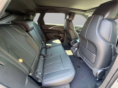 2024 Cadillac LYRIQ Luxury 1