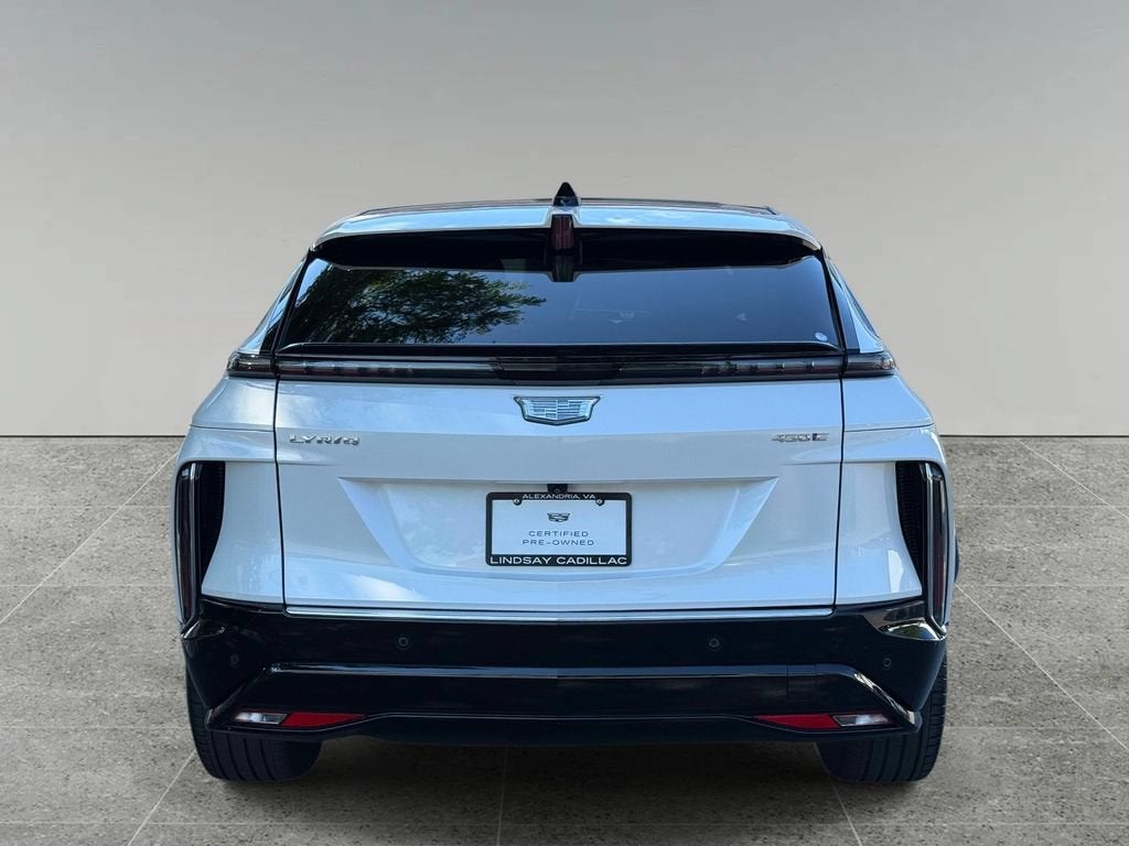2024 Cadillac LYRIQ Luxury 2