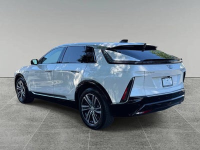 2024 Cadillac LYRIQ Luxury 2