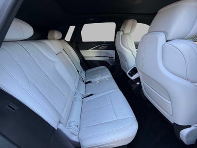 2024 Cadillac LYRIQ Luxury 2