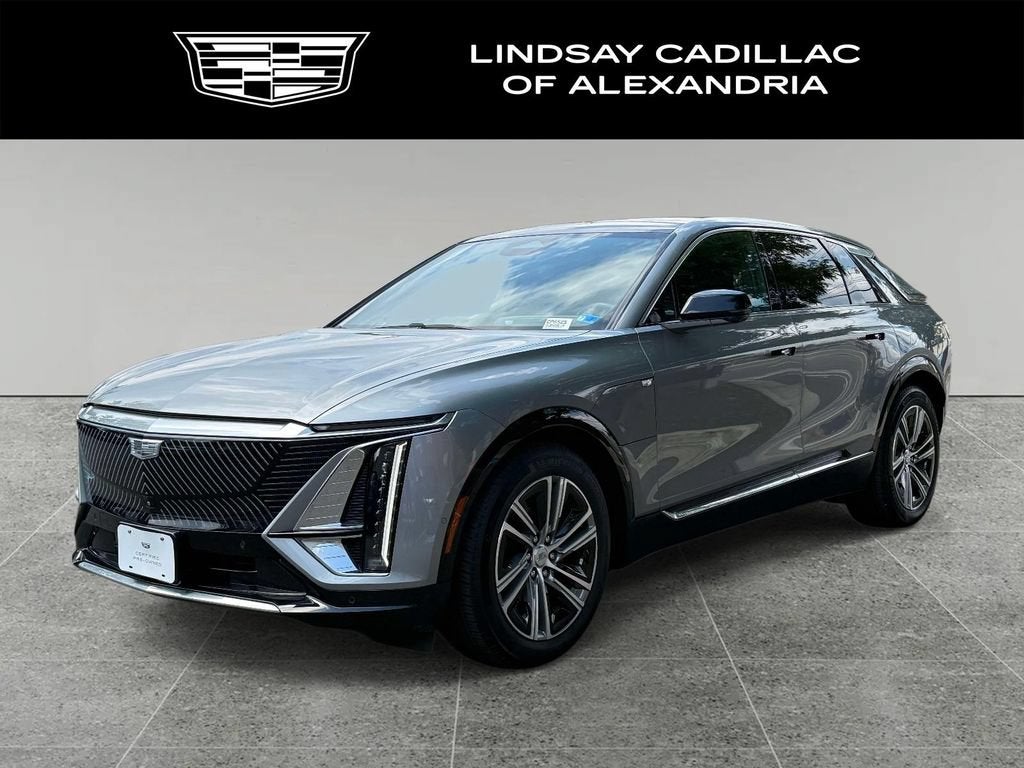 2024 Cadillac LYRIQ Luxury 2