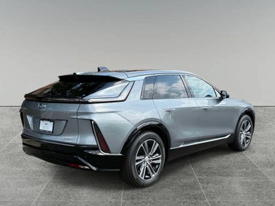 2024 Cadillac LYRIQ Luxury 2