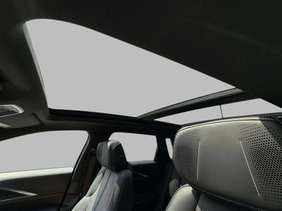 2024 Cadillac LYRIQ Luxury 2