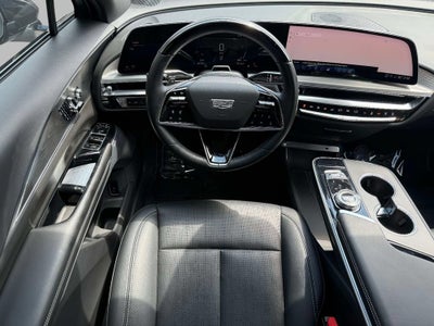 2024 Cadillac LYRIQ Luxury 2
