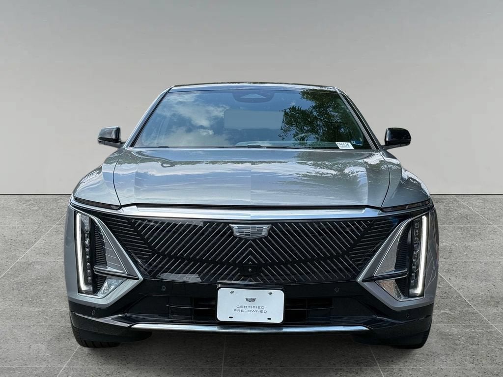 2024 Cadillac LYRIQ Luxury 2