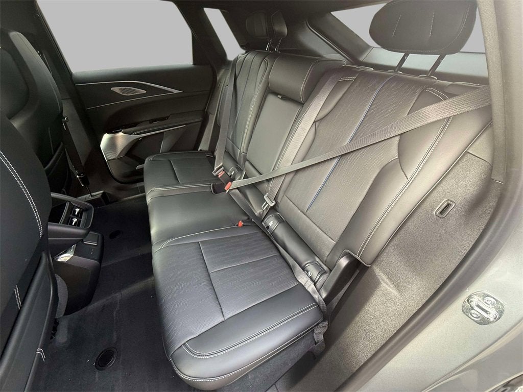 2026 Cadillac LYRIQ Premium Luxury