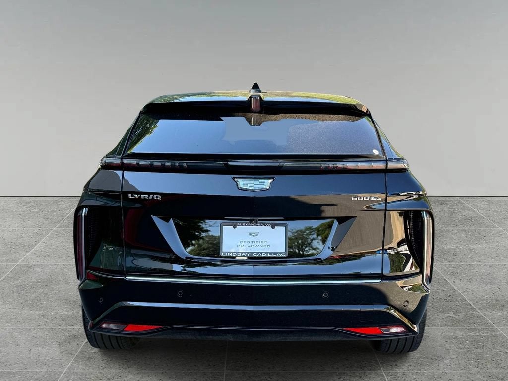 2024 Cadillac LYRIQ Luxury 2