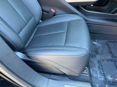 2024 Cadillac LYRIQ Luxury 2
