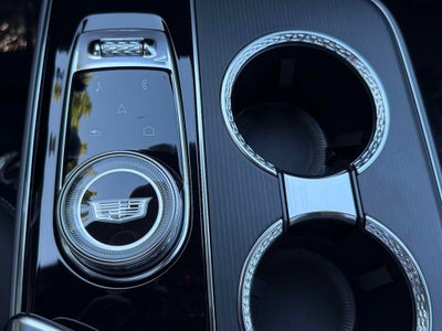 2024 Cadillac LYRIQ Luxury 2