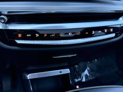 2024 Cadillac LYRIQ Luxury 2