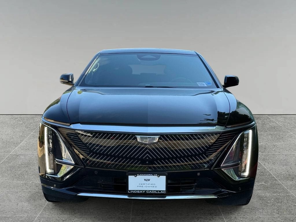 2024 Cadillac LYRIQ Luxury 2
