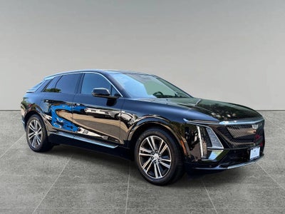 2024 Cadillac LYRIQ Luxury 2