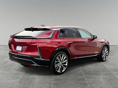 2024 Cadillac LYRIQ Luxury 3