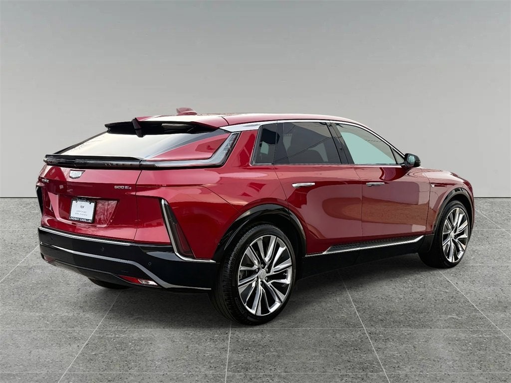 2024 Cadillac LYRIQ Luxury 3