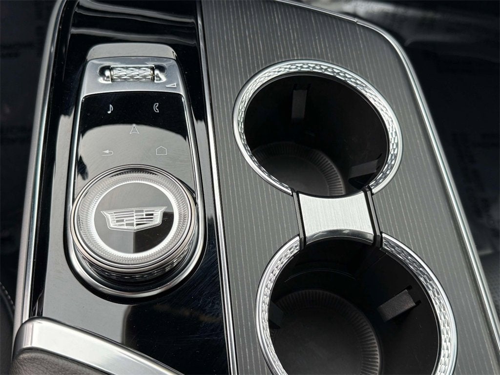 2024 Cadillac LYRIQ Luxury 3