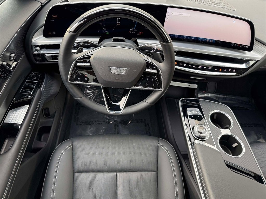 2024 Cadillac LYRIQ Luxury 3