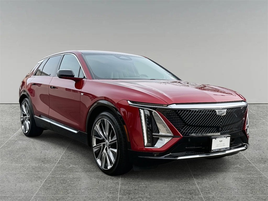2024 Cadillac LYRIQ Luxury 3