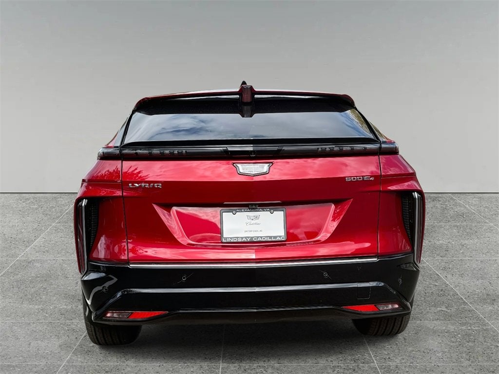 2024 Cadillac LYRIQ Luxury 3