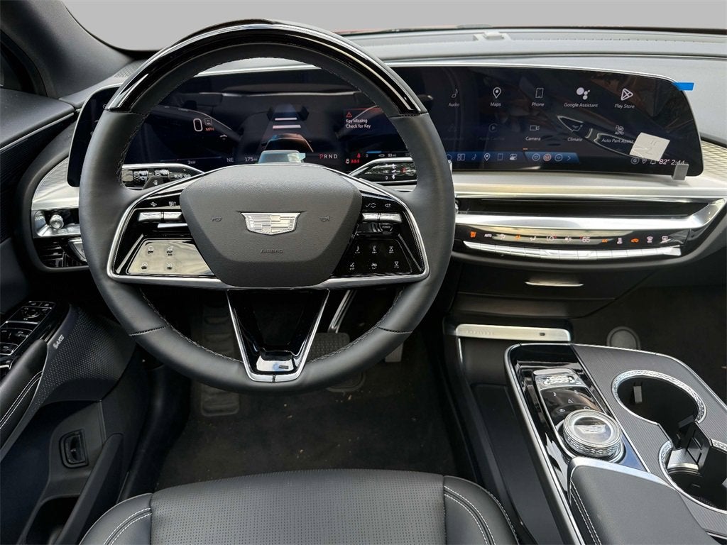 2024 Cadillac LYRIQ Luxury 3