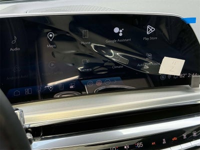 2024 Cadillac LYRIQ Luxury 3