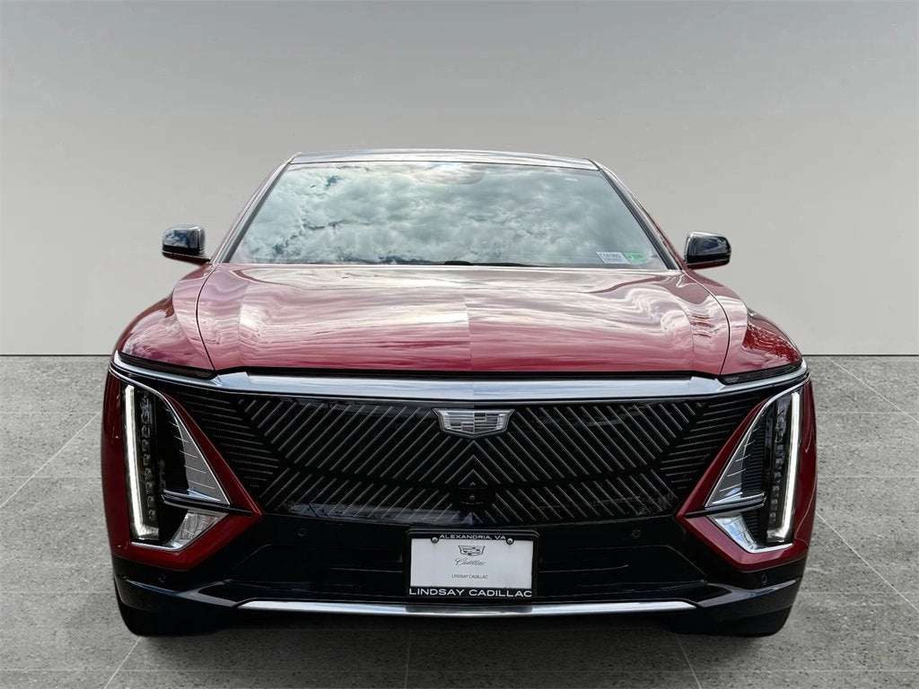 2024 Cadillac LYRIQ Luxury 3