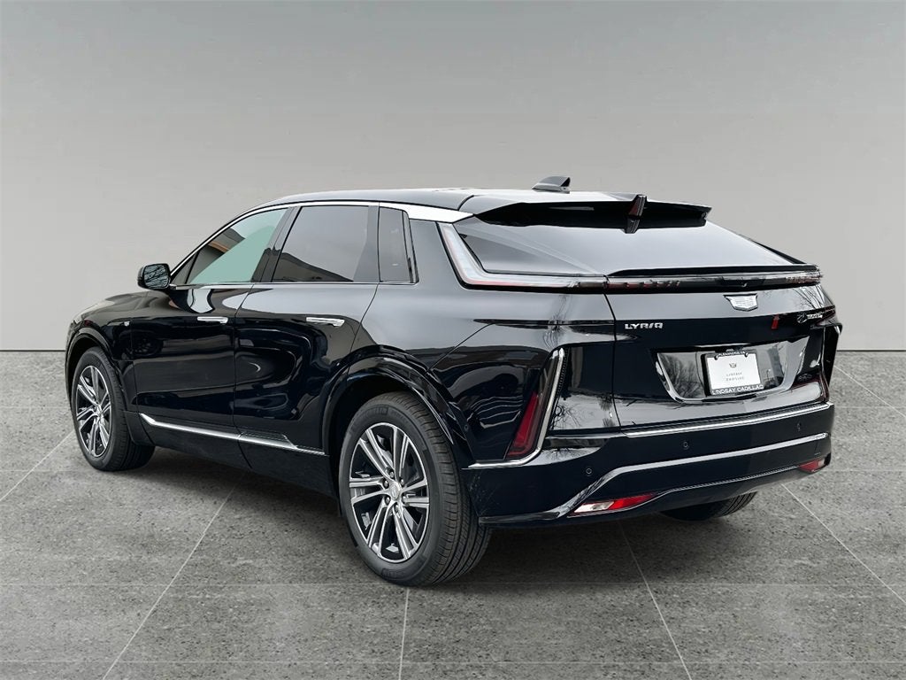 2024 Cadillac LYRIQ Luxury 3