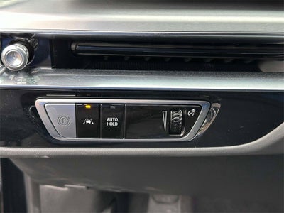 2024 Cadillac LYRIQ Luxury 3