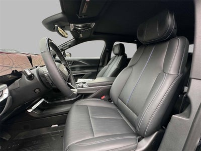 2024 Cadillac LYRIQ Luxury 3