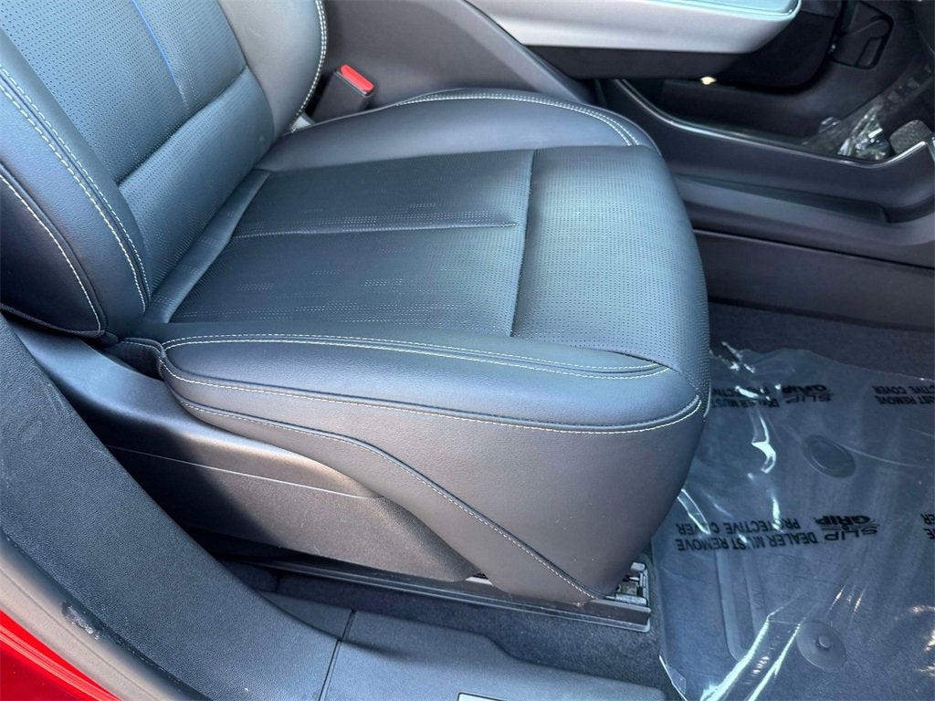 2024 Cadillac LYRIQ Luxury 3