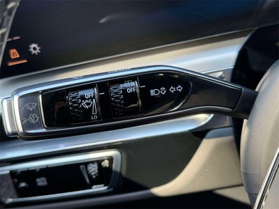 2024 Cadillac LYRIQ Luxury 3