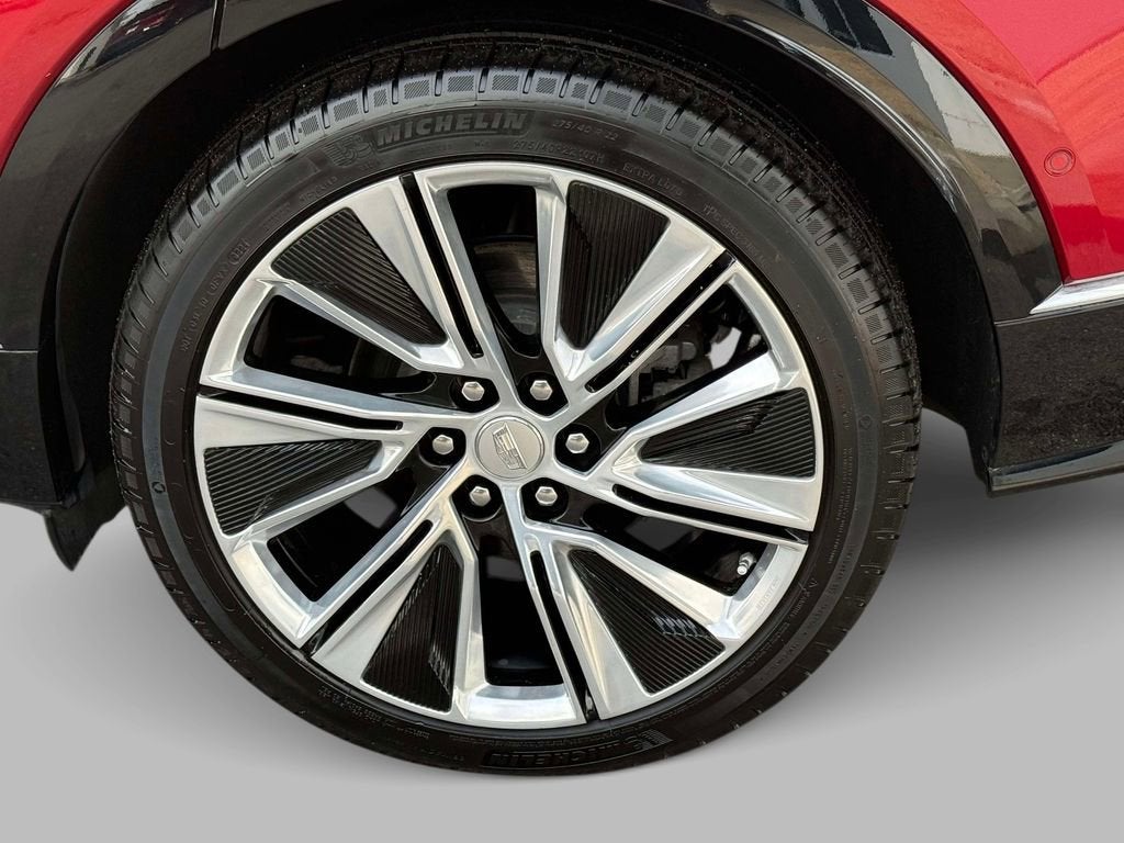 2024 Cadillac LYRIQ Luxury 3