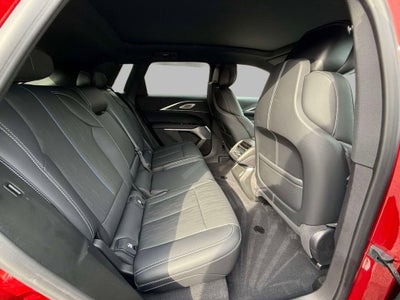 2024 Cadillac LYRIQ Luxury 3