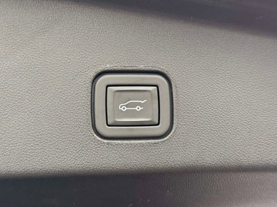 2024 Cadillac LYRIQ Luxury 3